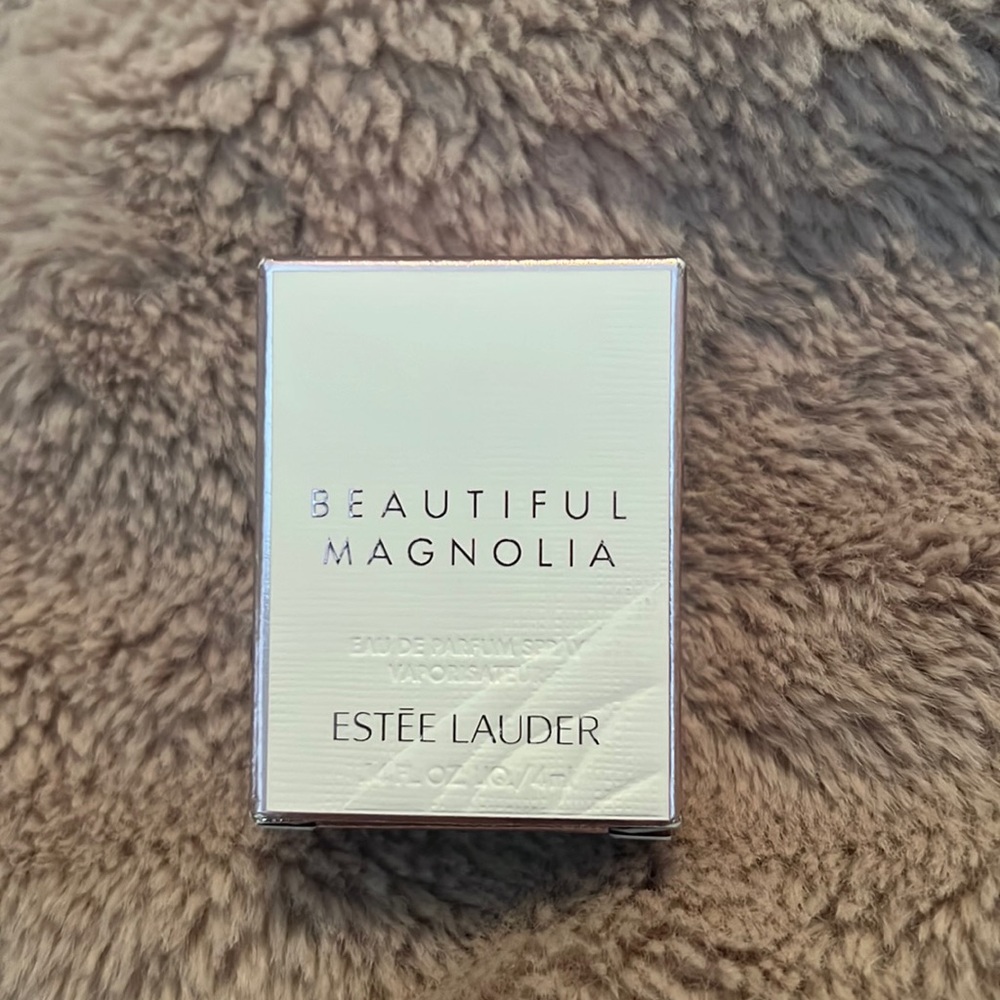 ESTÉE LAUDER Beautiful Magnolia L'Eau Eau de Parfum 4 ml, 0.14 fl oz